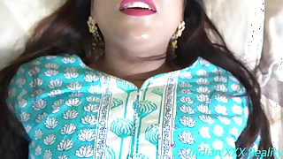 with back of surreptitiously XXX Valentine&rsquo;s special Valentine special XXX indian porn with hindi